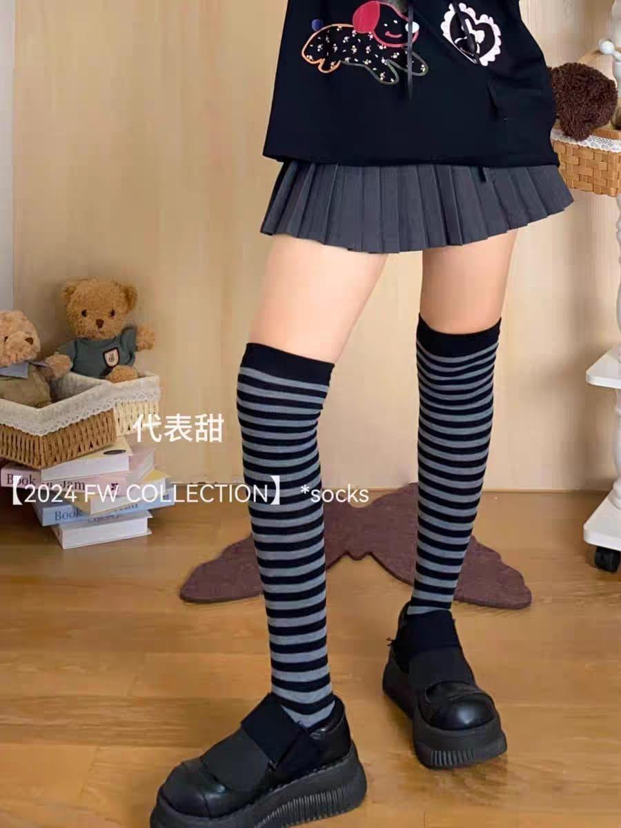 Bucaneras Medias Altas Rayadas-1