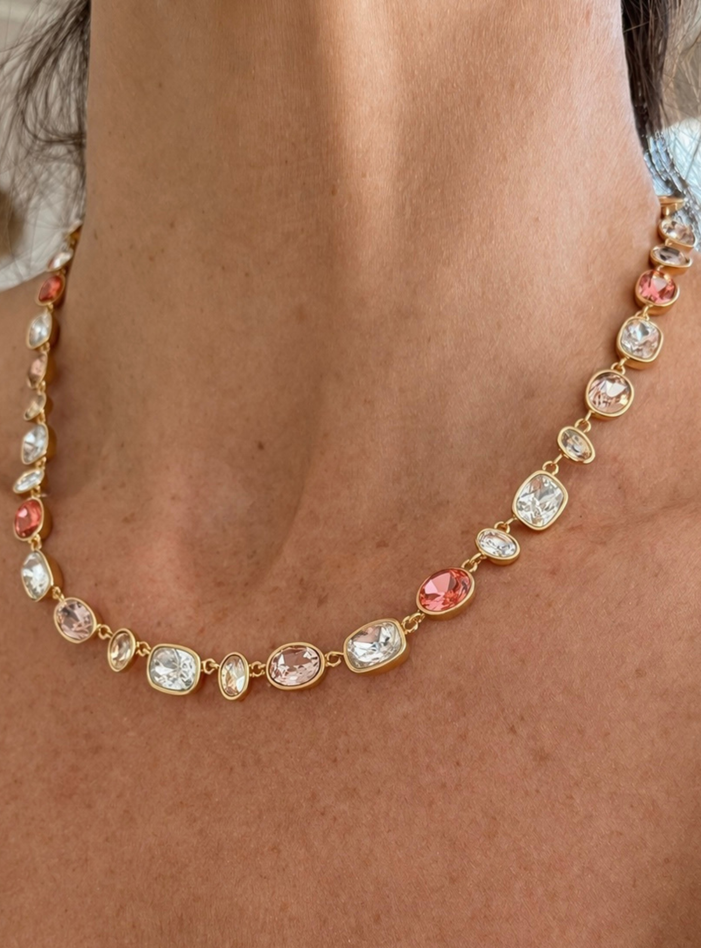 Collar Festival Rose con Cristales Swarovski en Oro-3