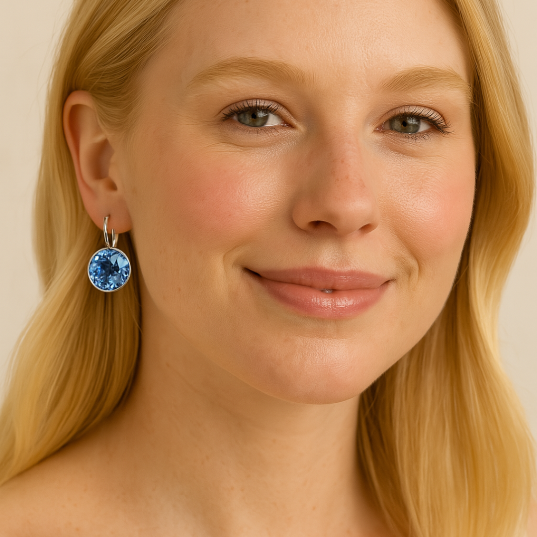 Aros colgantes Bella con cristal zafiro claro de 14mm en plata-3