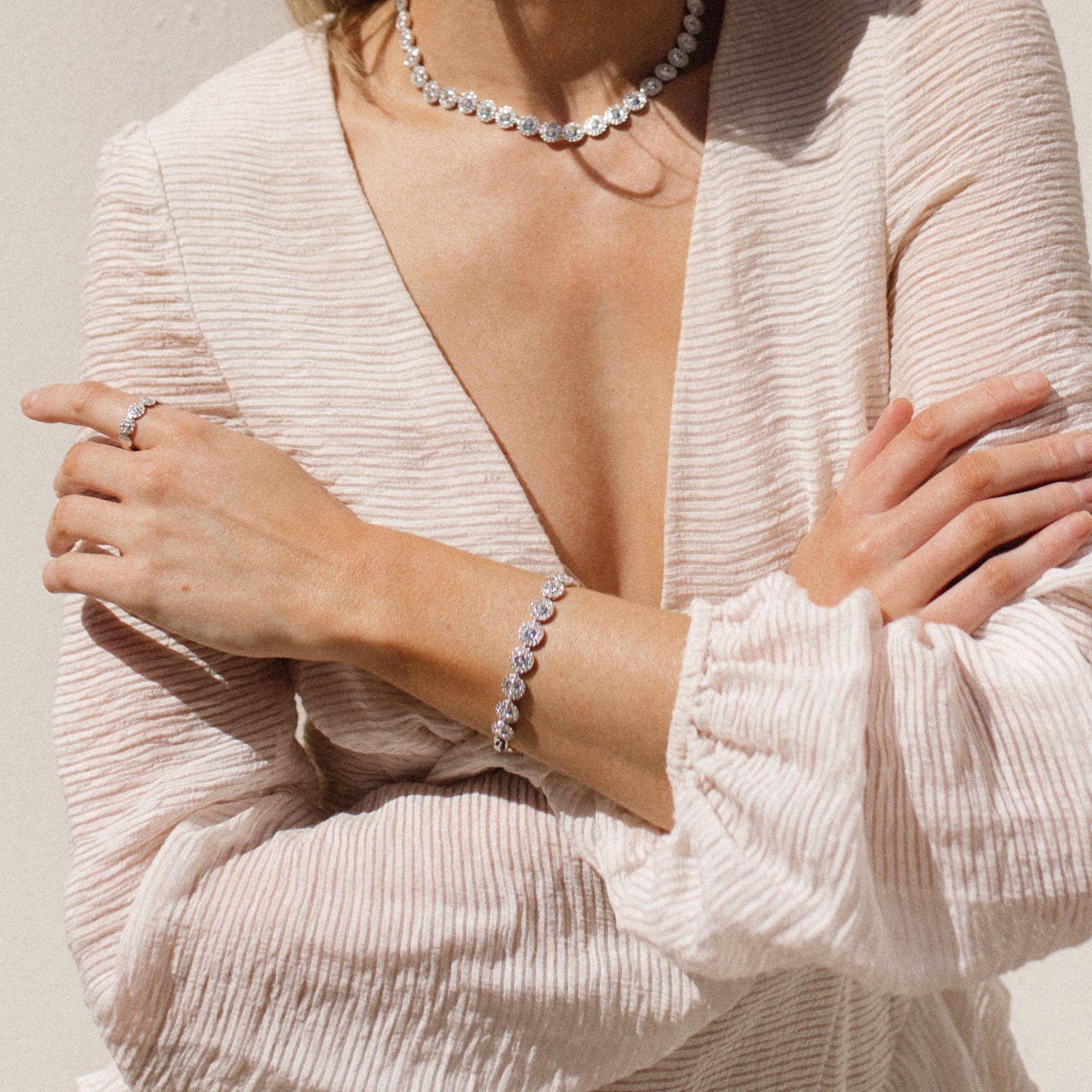 Pulsera de Tenis Angelical con Cristales Transparentes en rodio-6