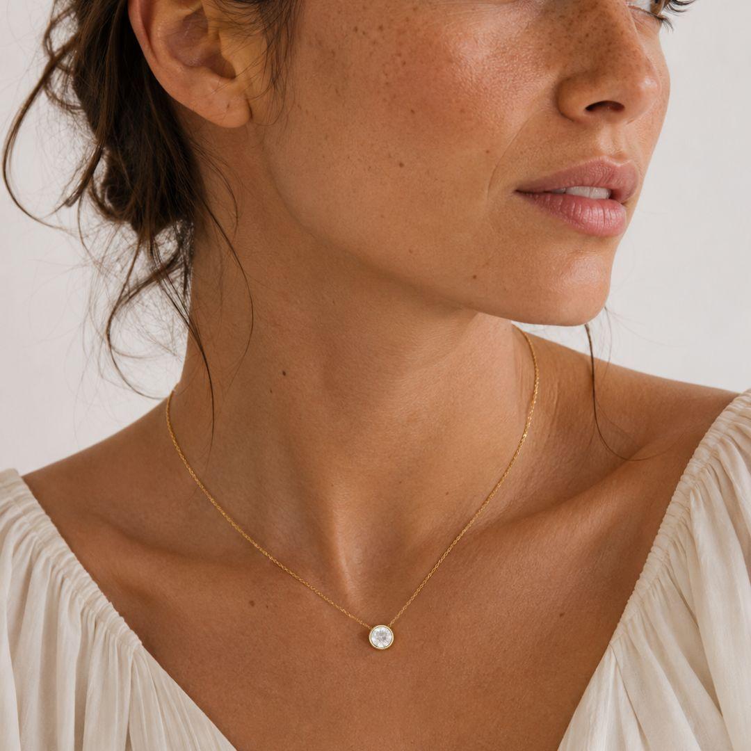 Collar Bella · Punto de Luz con Cristal de Austria y Baño en Oro -2