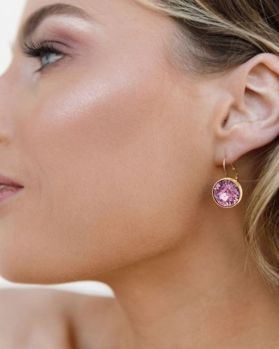 Aros colgantes Bella con cristales rosa antiguo y baño de oro 16K-4