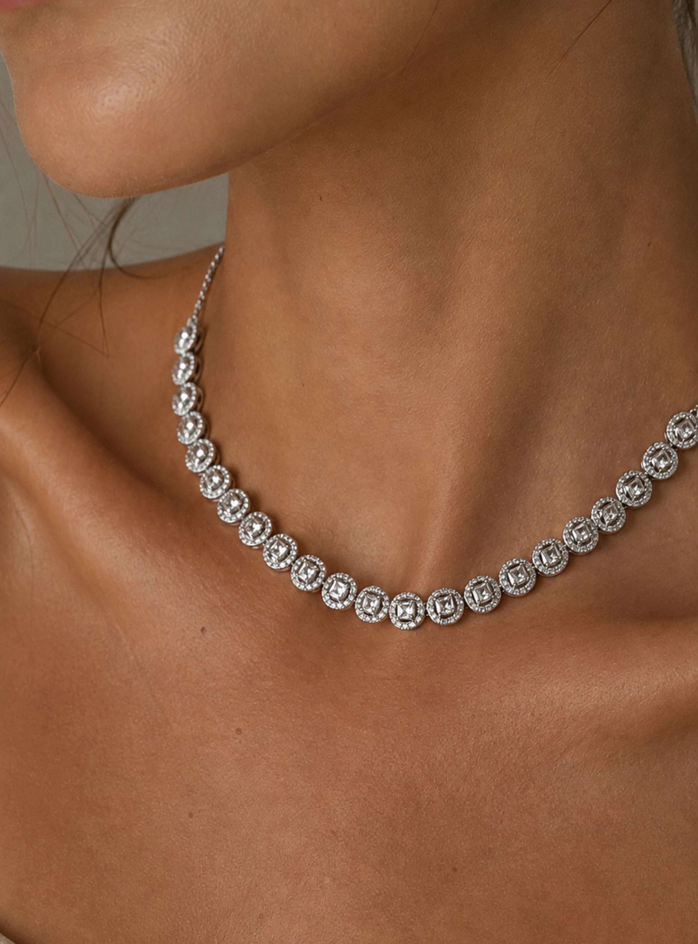 Collar Angelical Mujer Cuadrado con Cristales de Austria Rodio-2