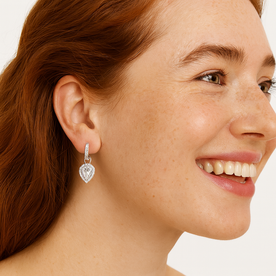 Aros colgantes Angelic Pear Drop  con cristal de Austria en plata-7