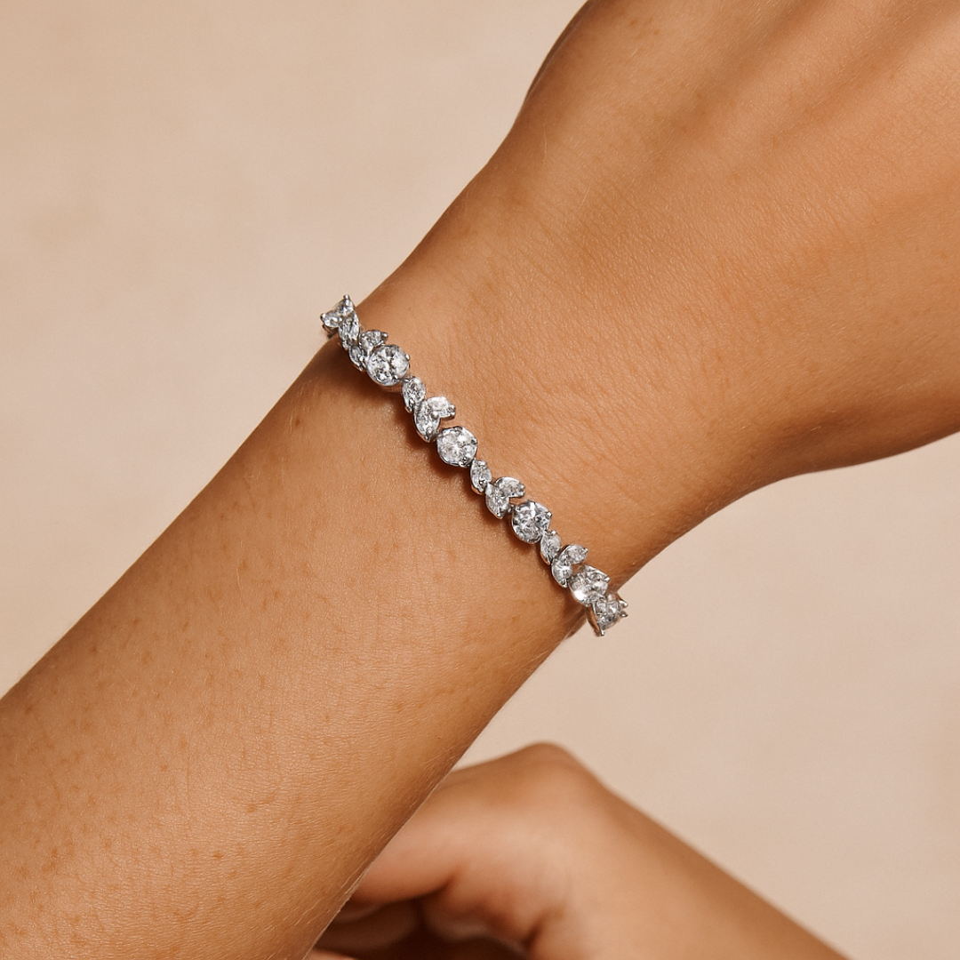 Pulsera Irene con Cristales y Baño de Rodio Ajustable-2