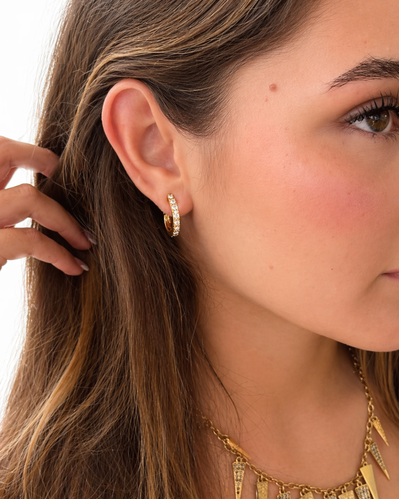 Argollas Oro 14 mm Mujer Elegantes con Cristales Pavé – Idea de Regalo-4