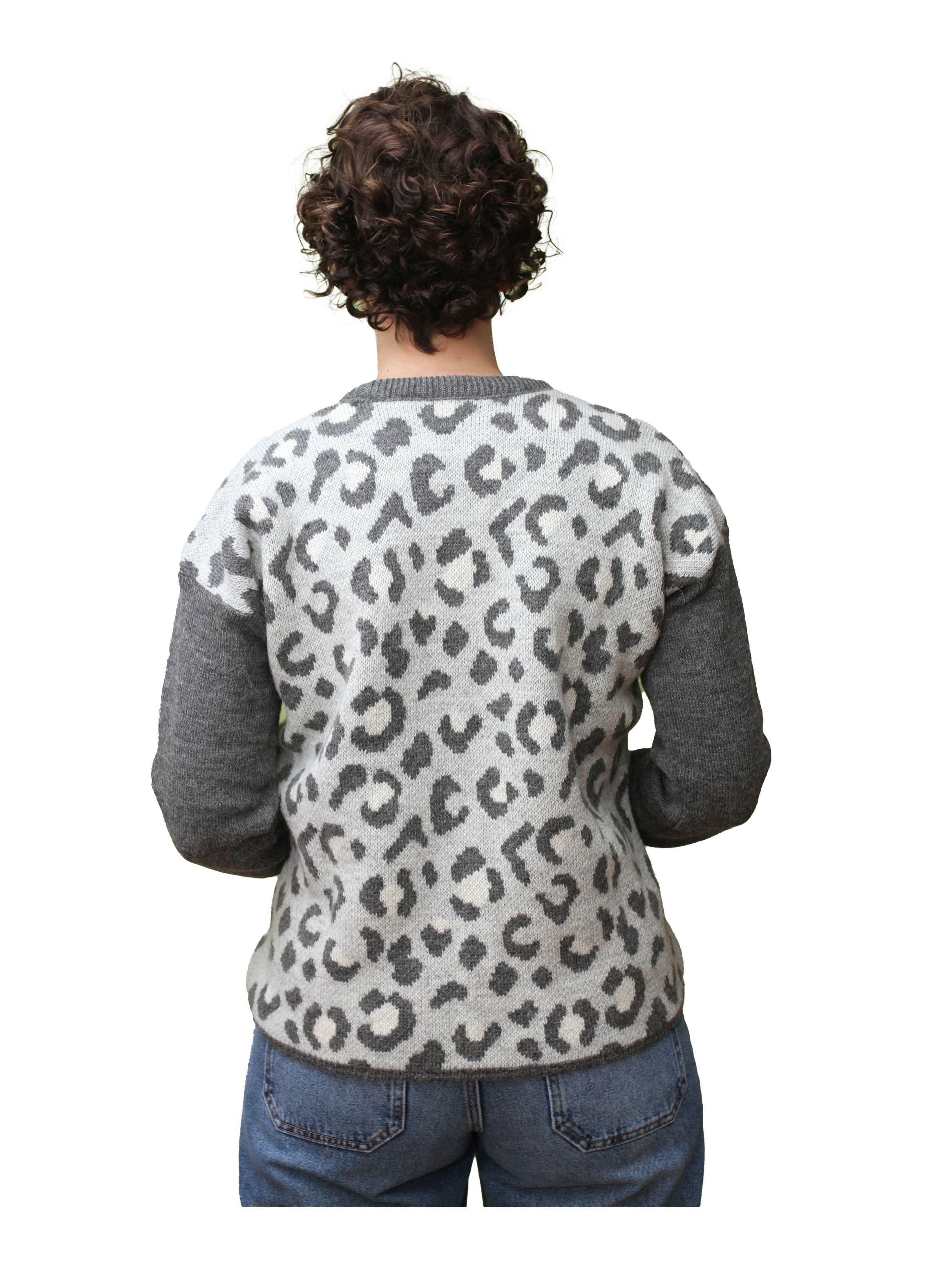 Sweater Tejido Cuello Redondo, Diseño Animal Print.-1