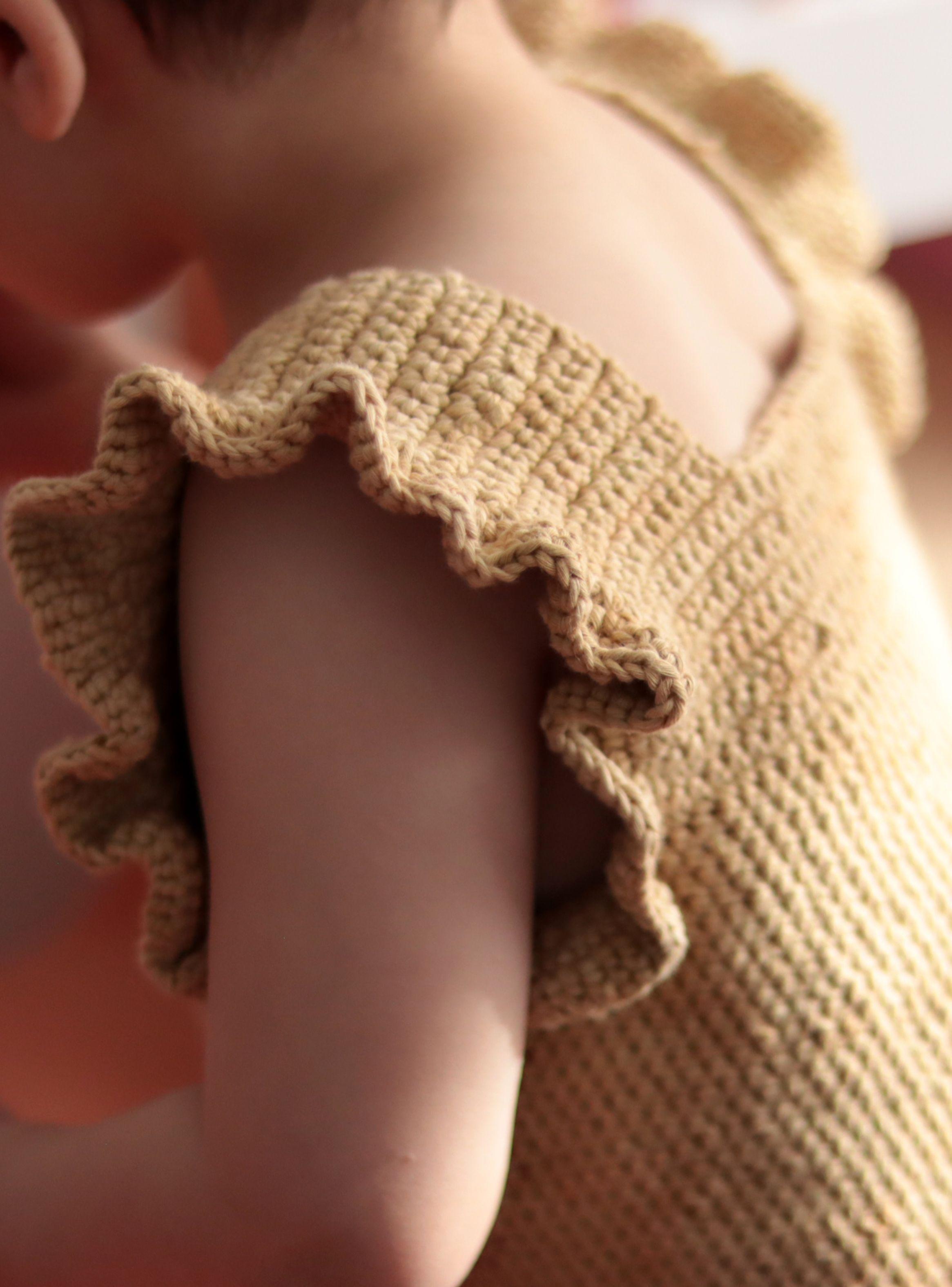 Tejido cerrado con volantes-1