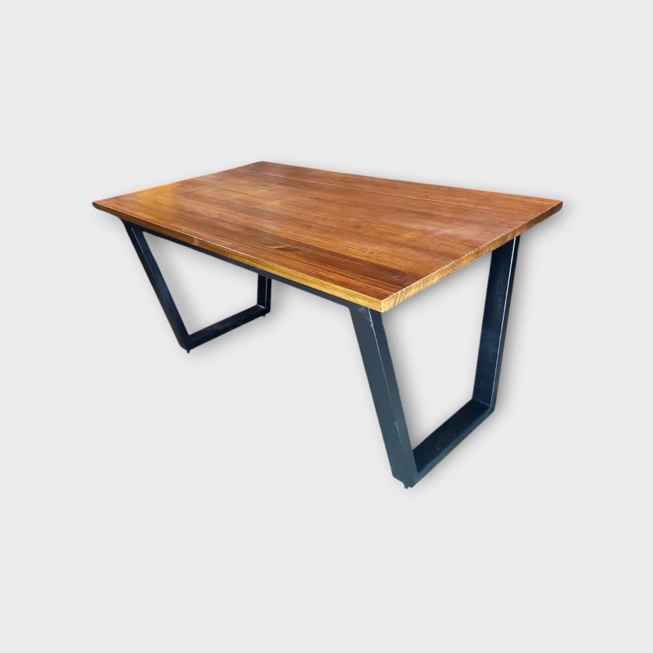 MESA DE COMEDOR INDUSTRIAL MODELO GRENOBLE NG-3