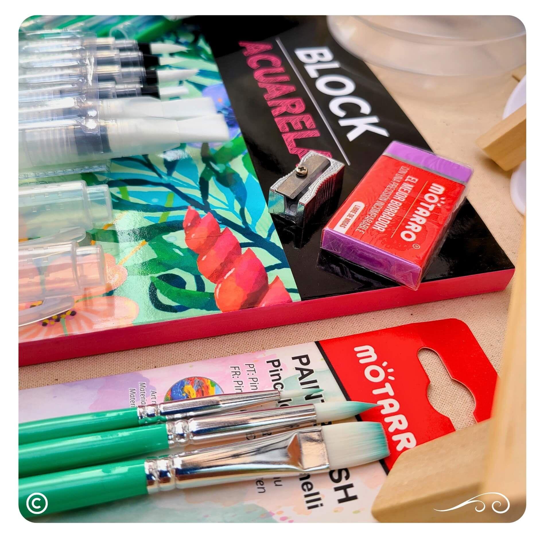 Set kit de arte pinturas acuarelas con pinceles recargables y croquera -6