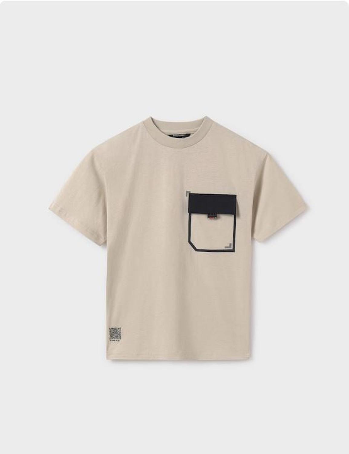 Camiseta bolsillo contraste chicos-2