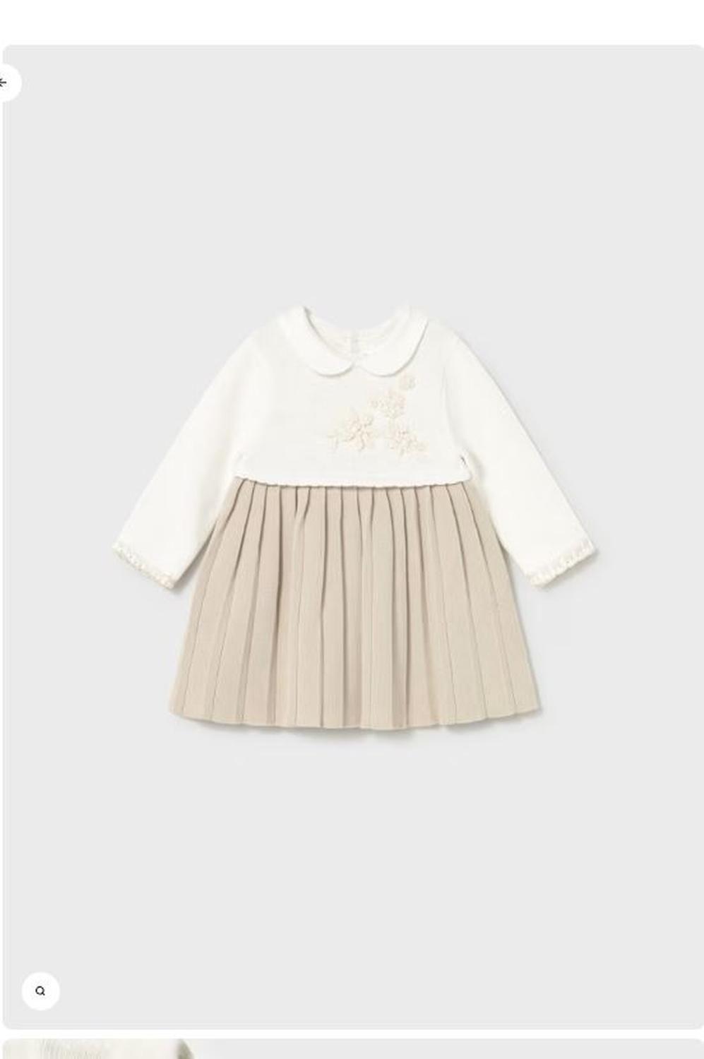 Vestido español, tejido de punto.-0