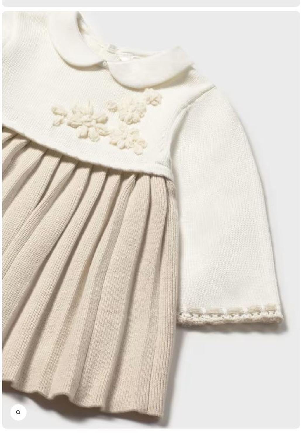 Vestido español, tejido de punto.-2