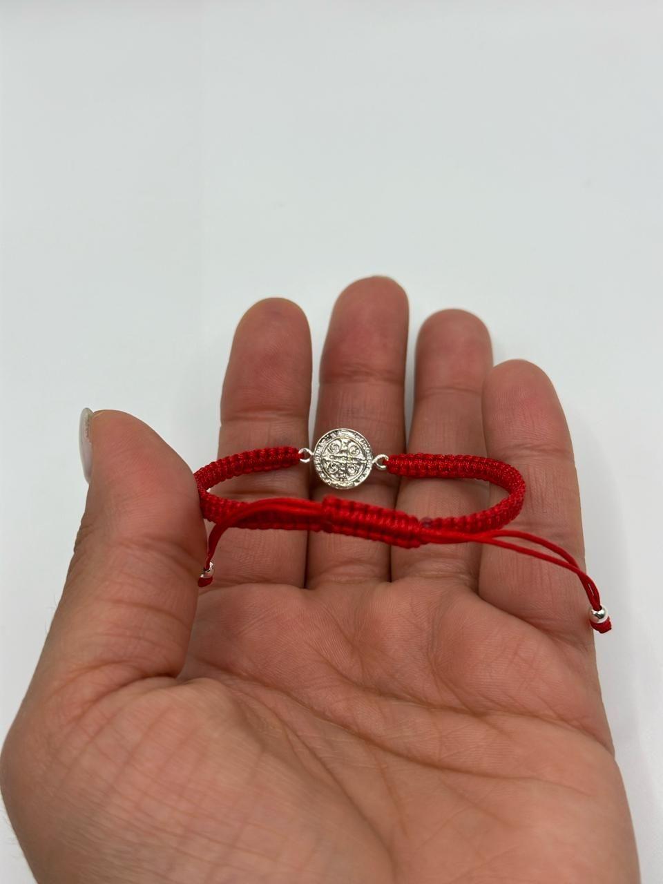 Pulsera Hilo Rojo San Benito Plata-2