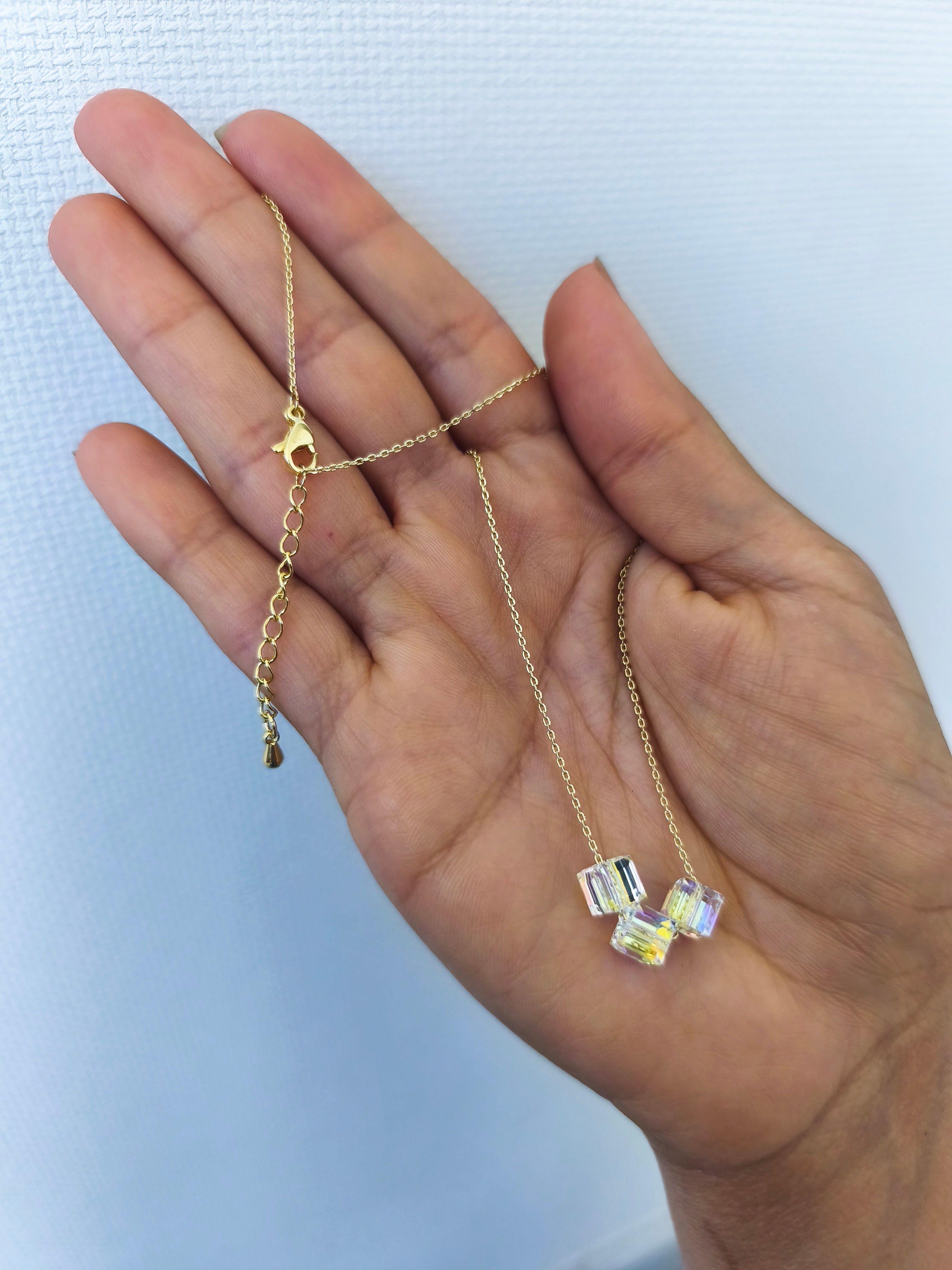 Collar cristales cubos tornasol Baño en Oro mas caja regalo-2