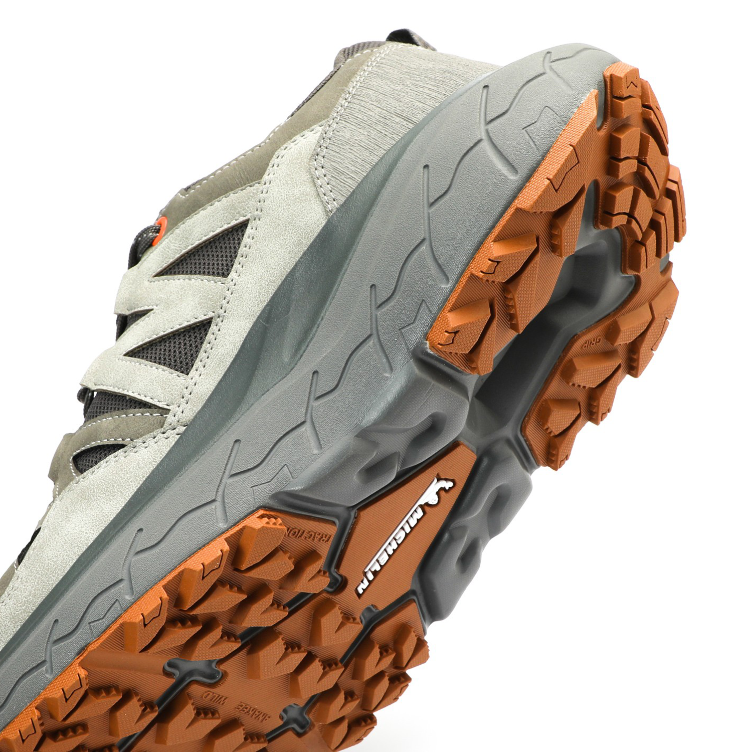 Zapatilla Urbana Outdoor Hombre Gris Y Naranjo Michelin Aw10