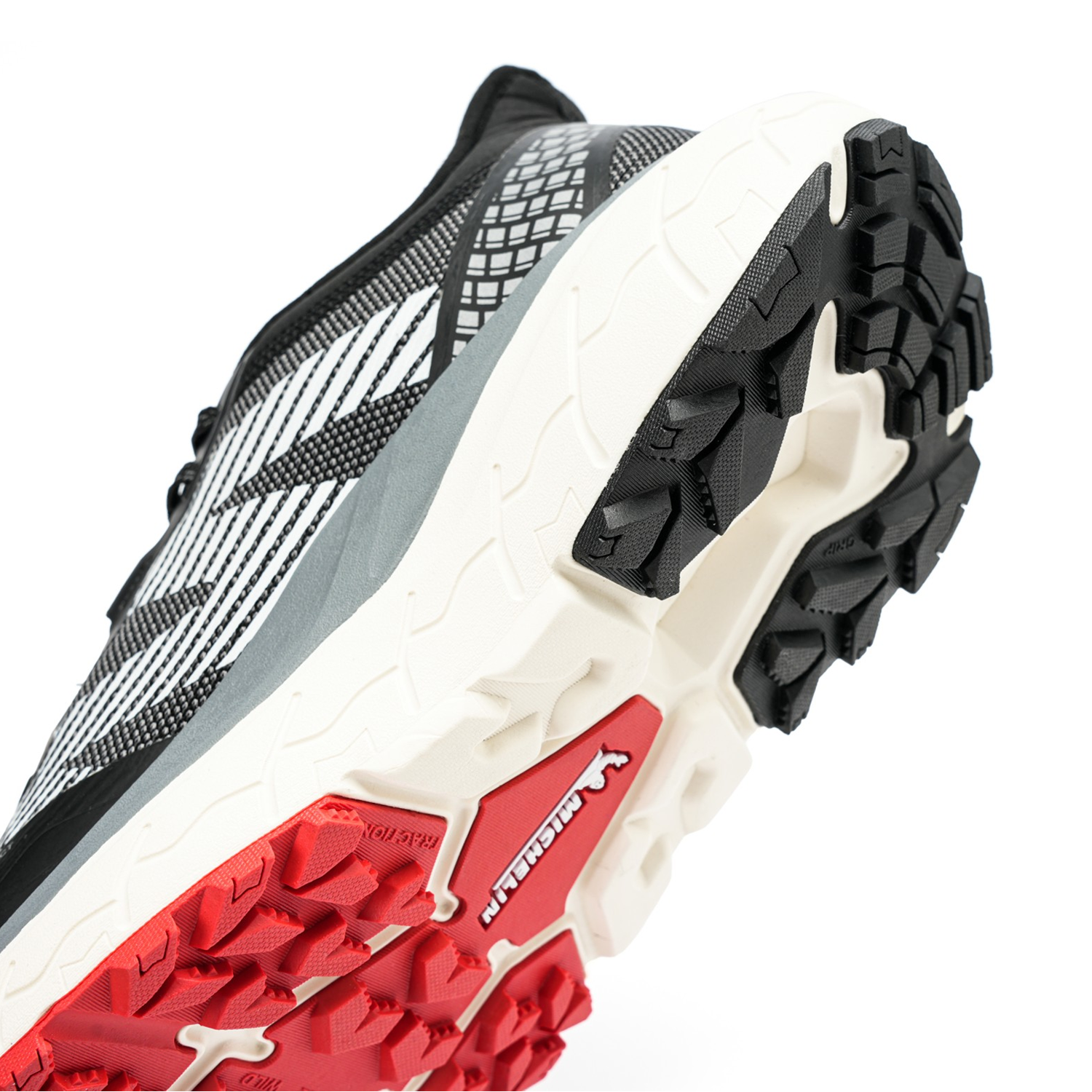 Zapatilla Trail Running Hombre Color Negro y Rojo Michelin AW05-6