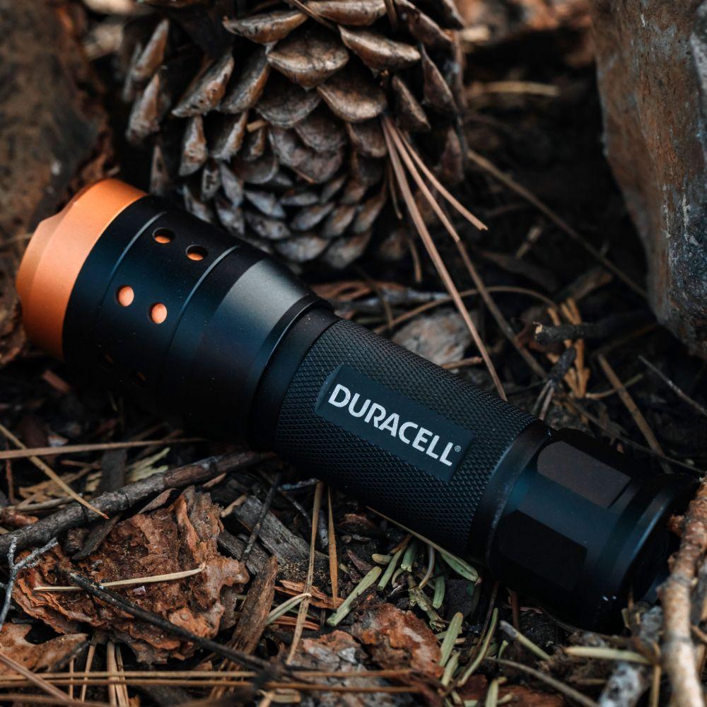 Linterna Duracell Foco Ajustable 350 Lumen c/3 Pilas AAA-7