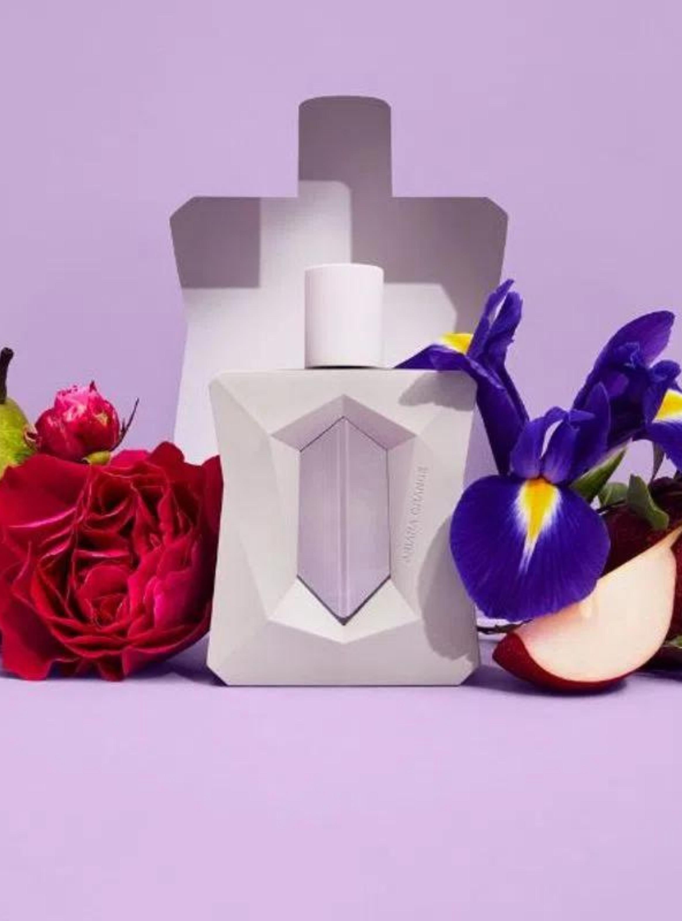 ARIANA GRANDE GOD IS A WOMAN EDP 100ML-2