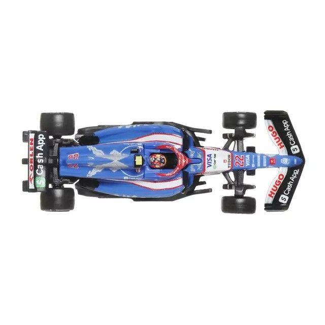 Visa Cash RB 22 Yuki Tsunoda 2024 HotWheels Premium 1 64-2