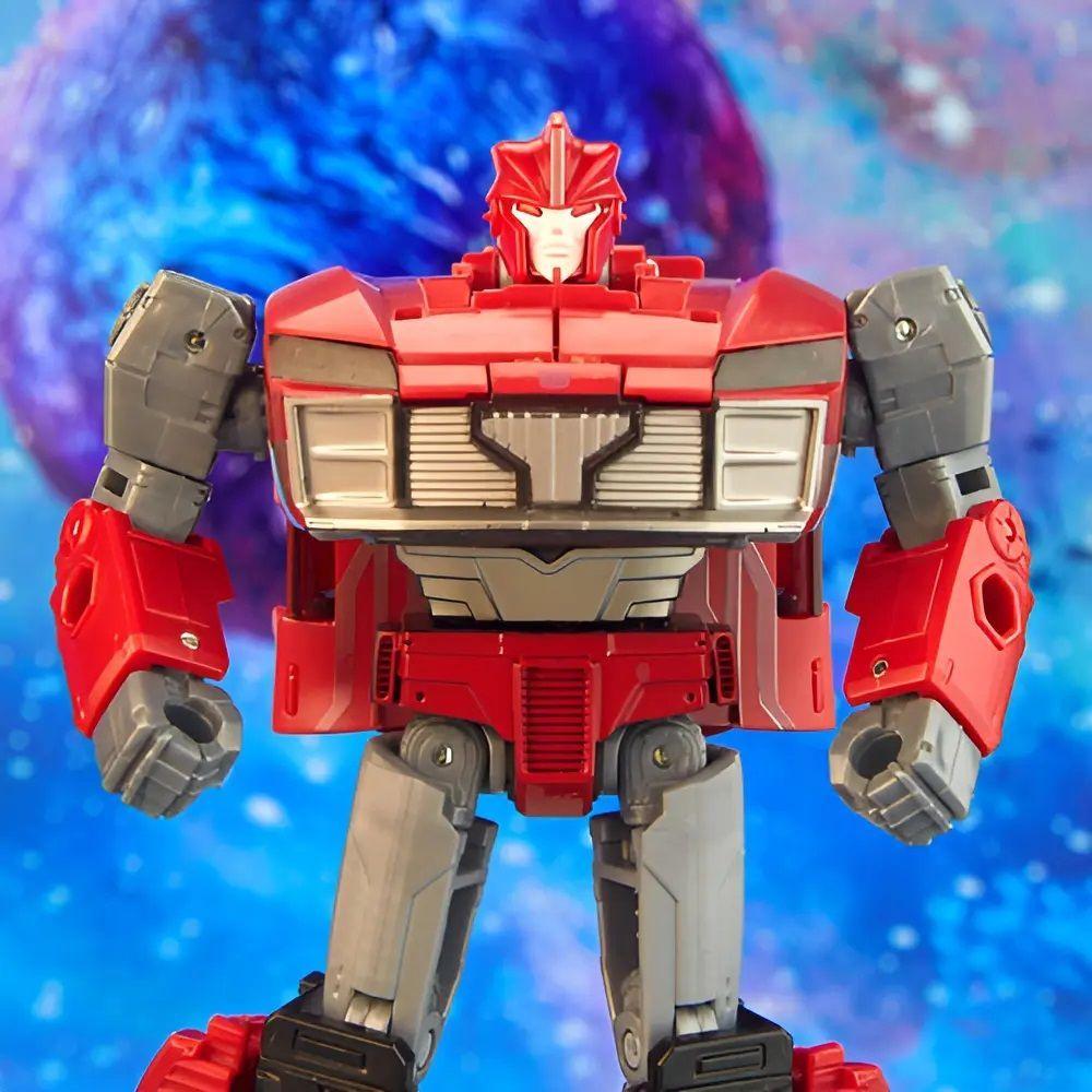 Transformers Legacy Deluxe Prime Universe Knock Out-2