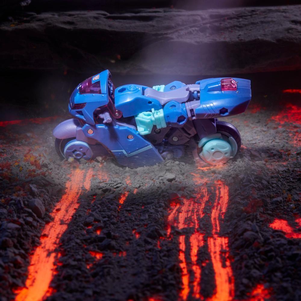 Transformers Legacy United Deluxe Cyberverse Chromia-6