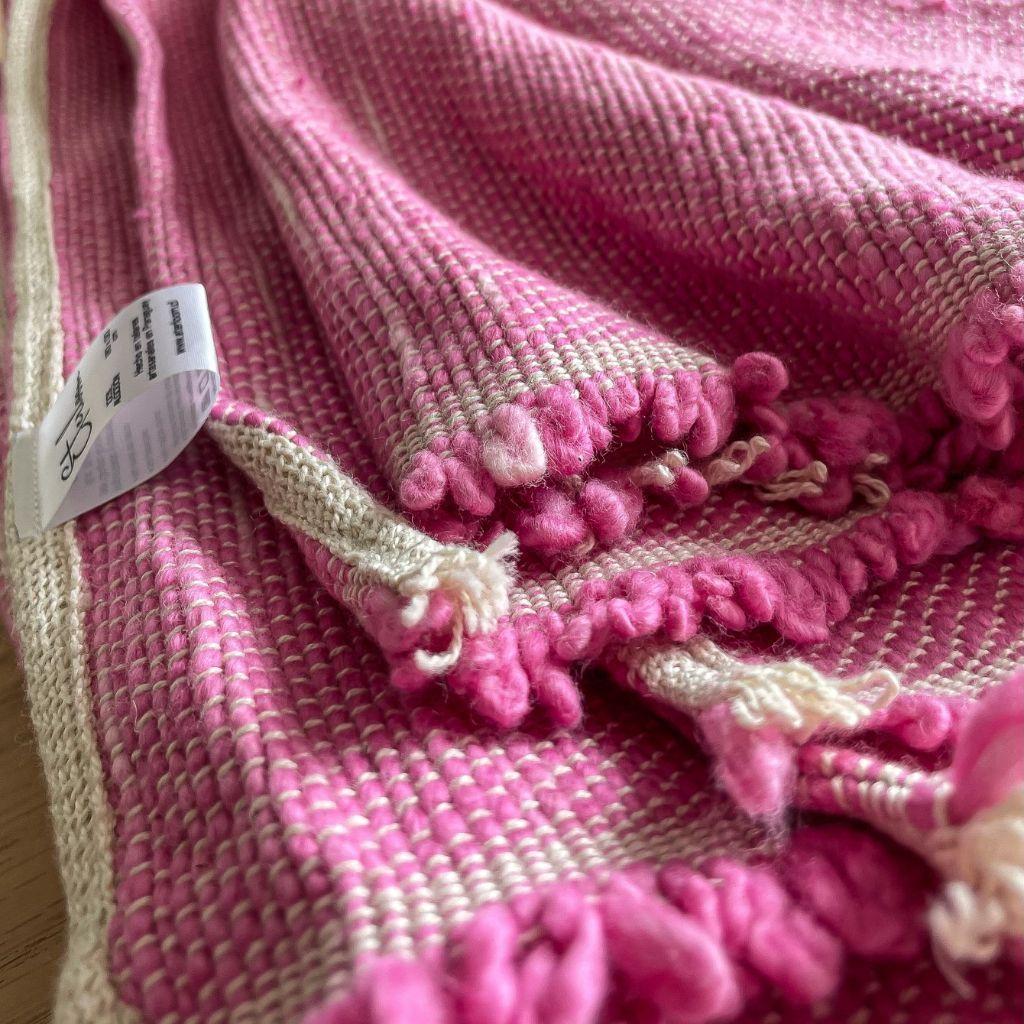 Manta 100% Algodón - 180x130cm - Rosado con líneas Crudo-2