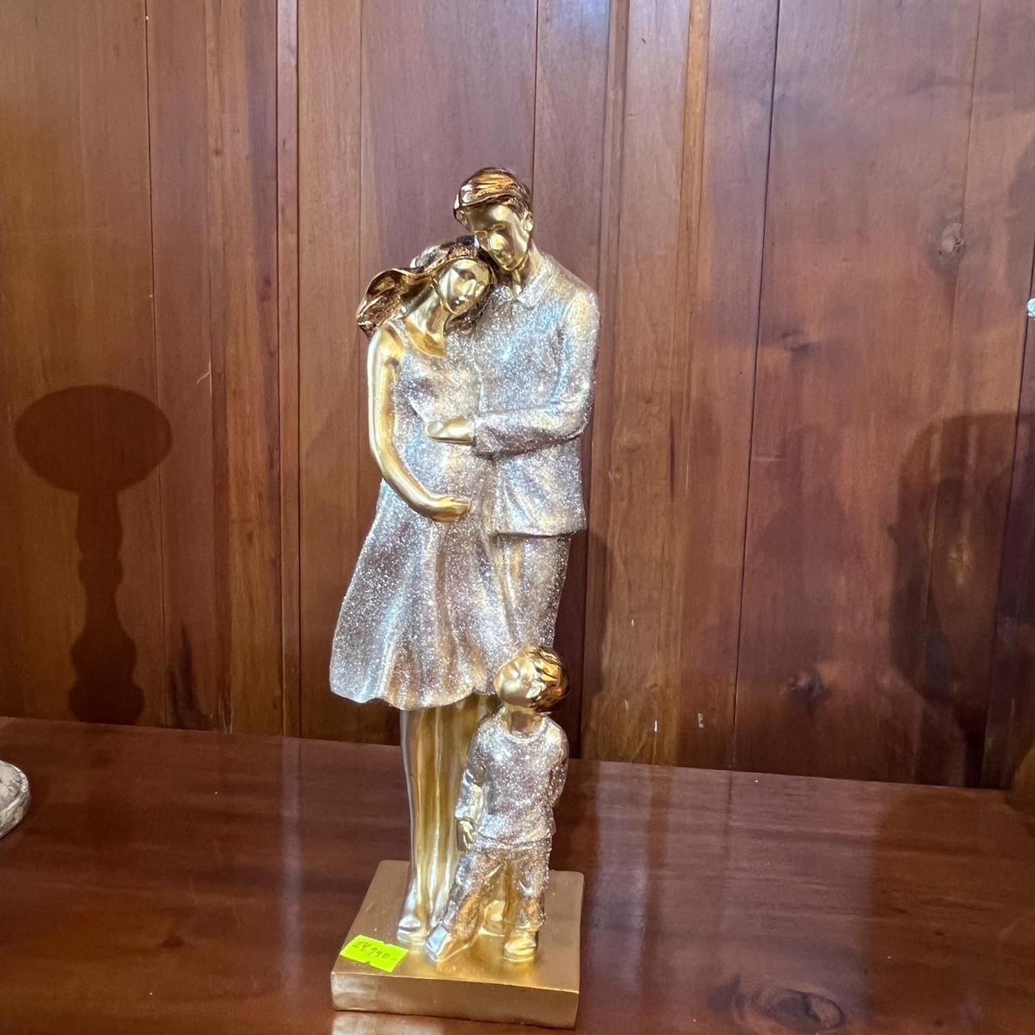 Figura Familia Dorada 2-0