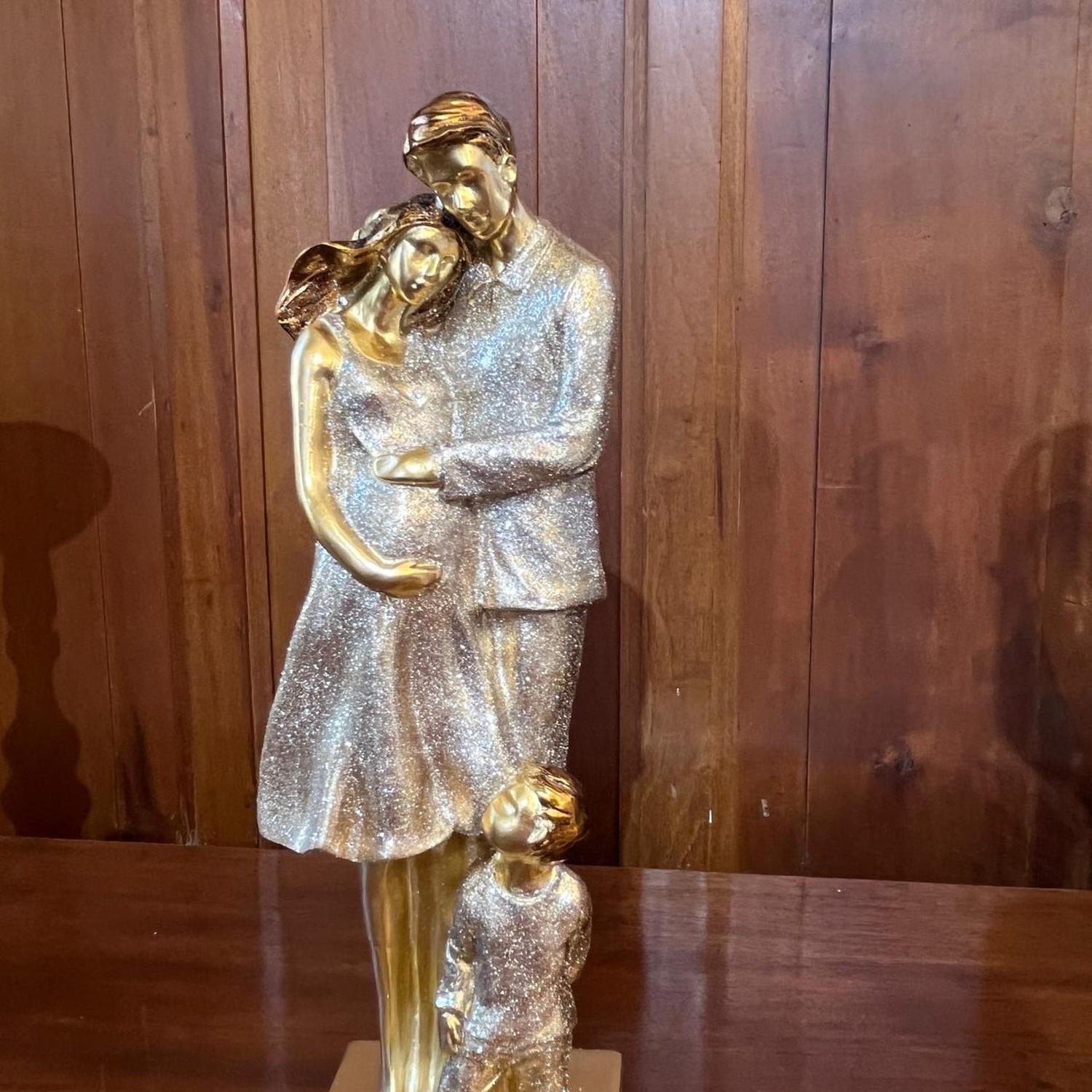 Figura Familia Dorada 2-1