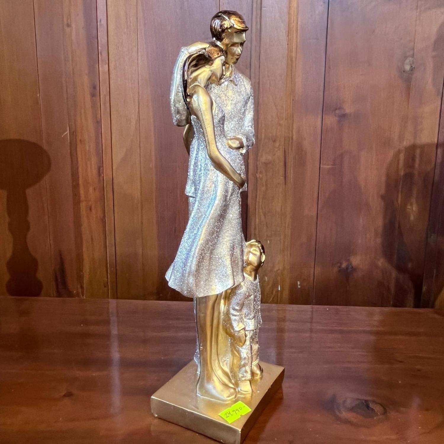 Figura Familia Dorada 2-2