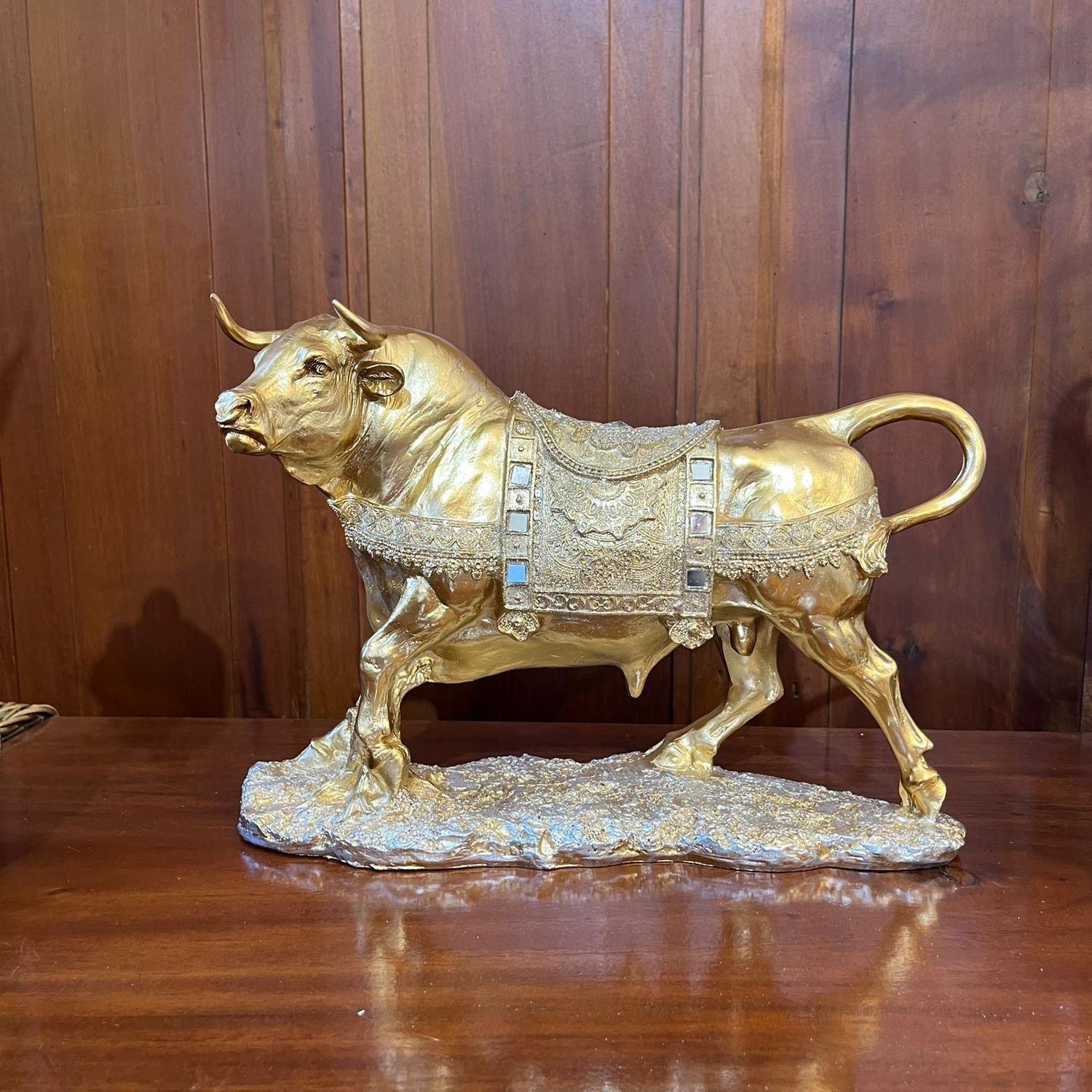 Figura Toro Dorado-0