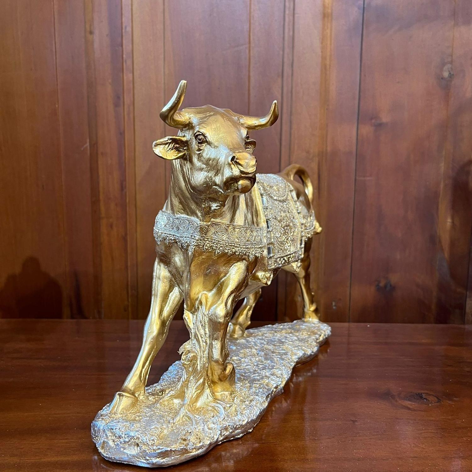 Figura Toro Dorado-2