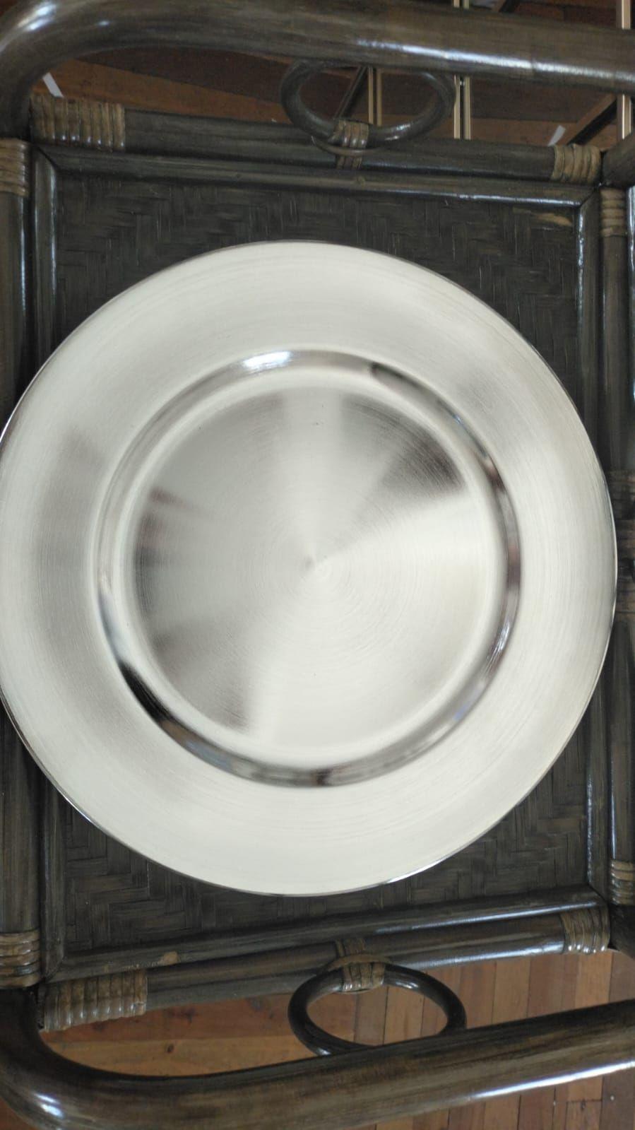 6 Platos de Loza Blanco con Diseño en el Borde-4