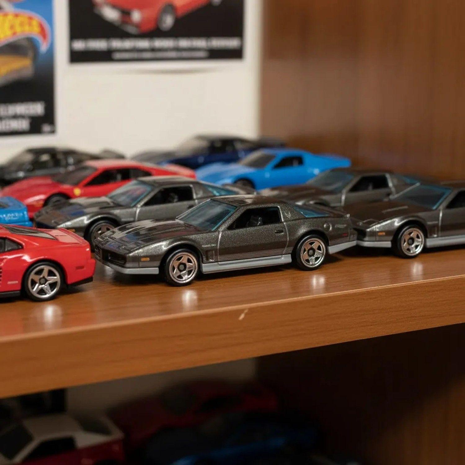 Pontiac Firebird 1984 Hot Wheels Silver 1/64-6