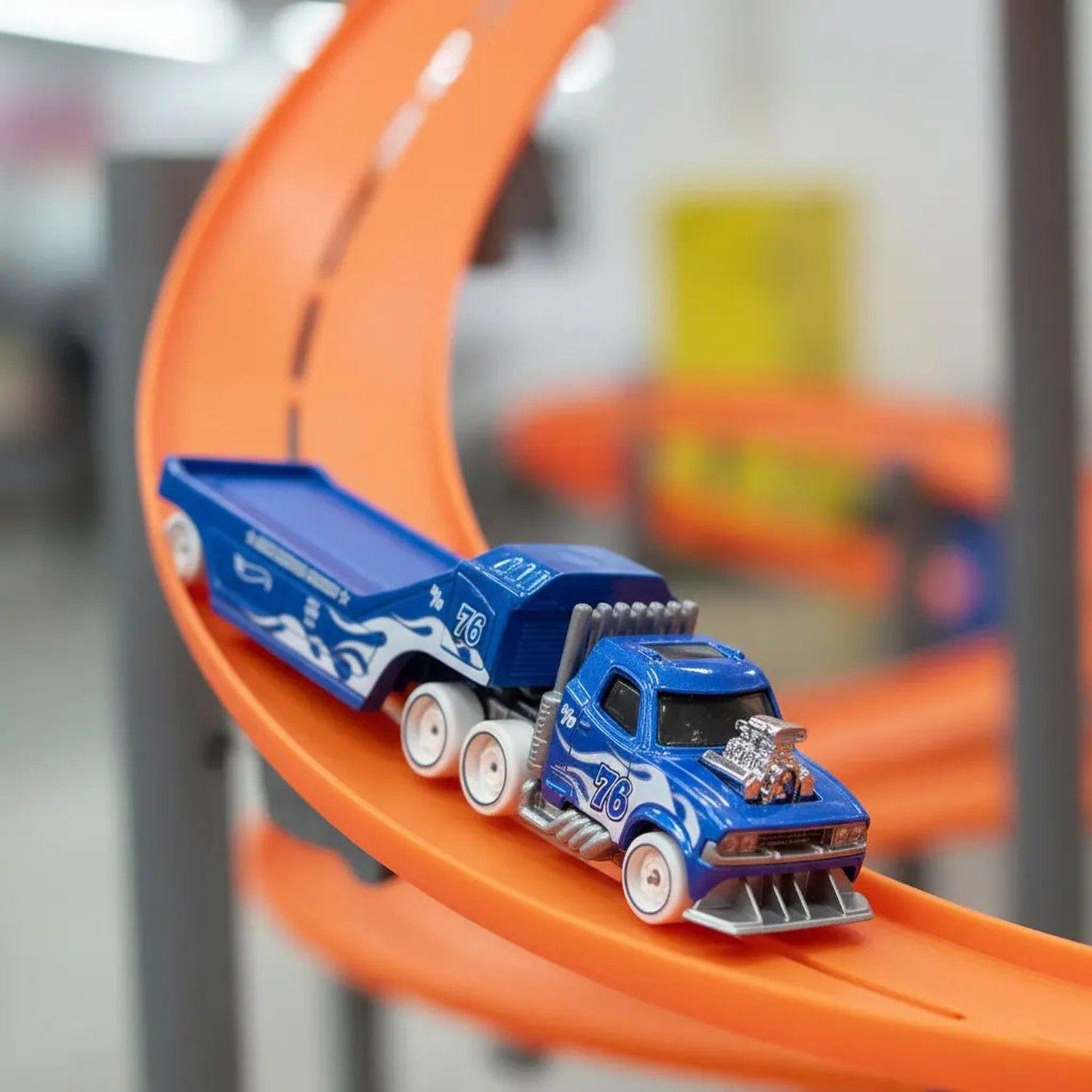 Camion Transportador Fleet Semi Rodger Dodger Hot Wheels Track Fleet-7