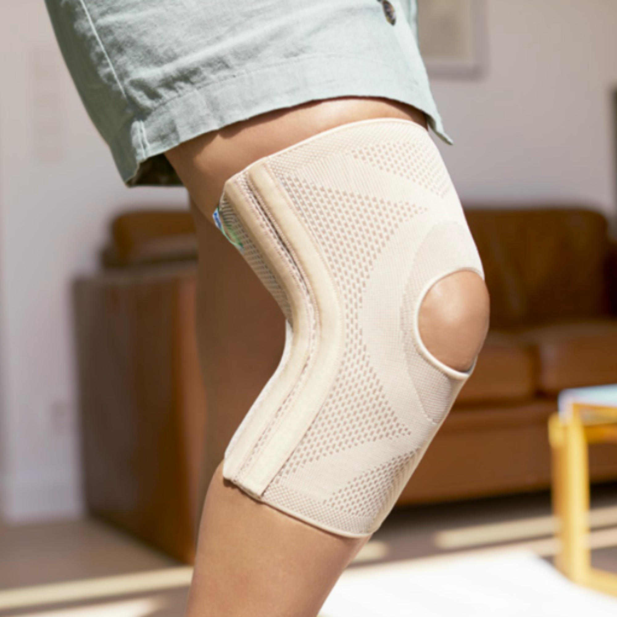 Rodillera Elastica Actimove-2