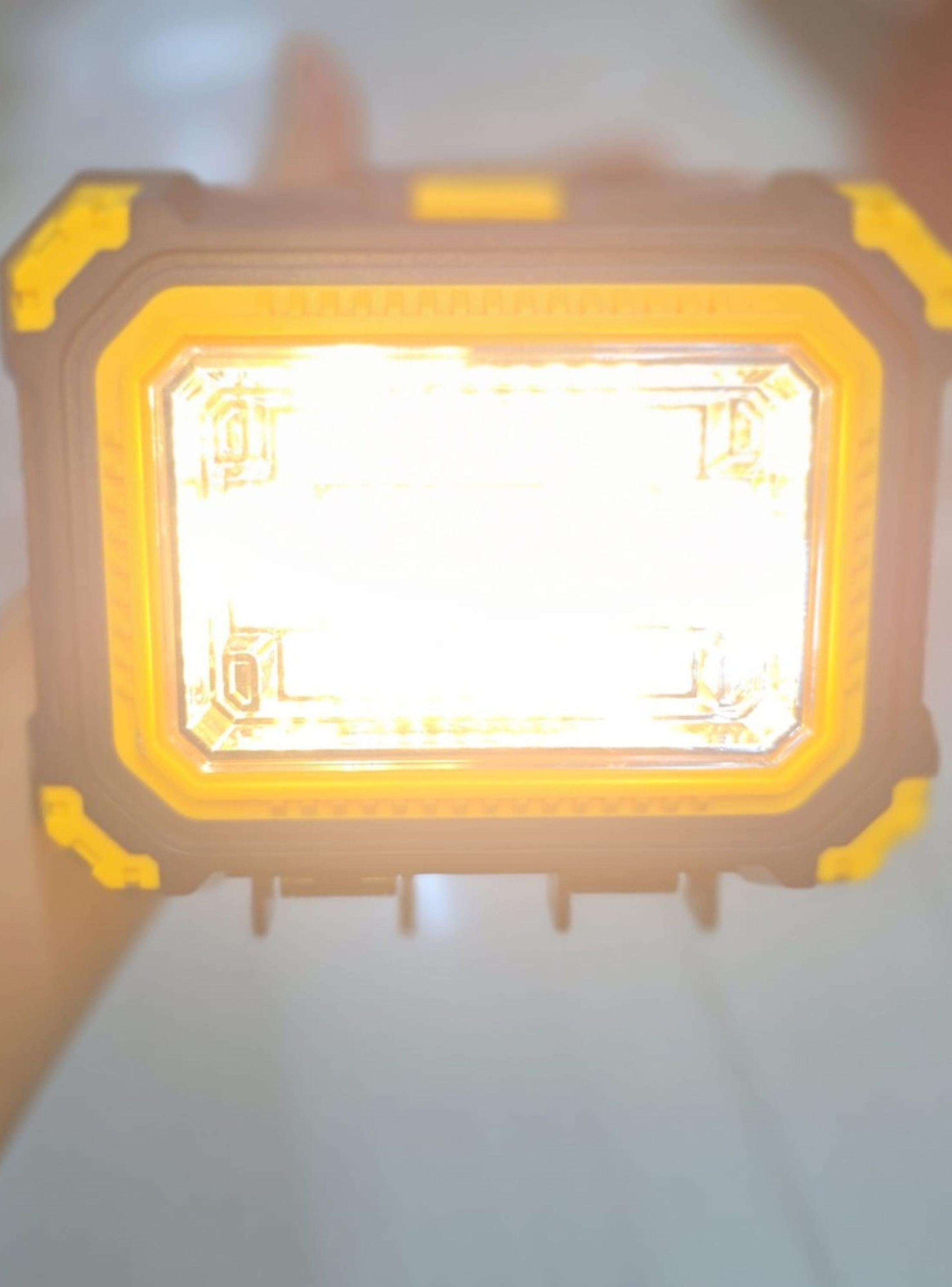 Lampara LED de Emergencia Solar Recargable y Herramientas 7769 B-6