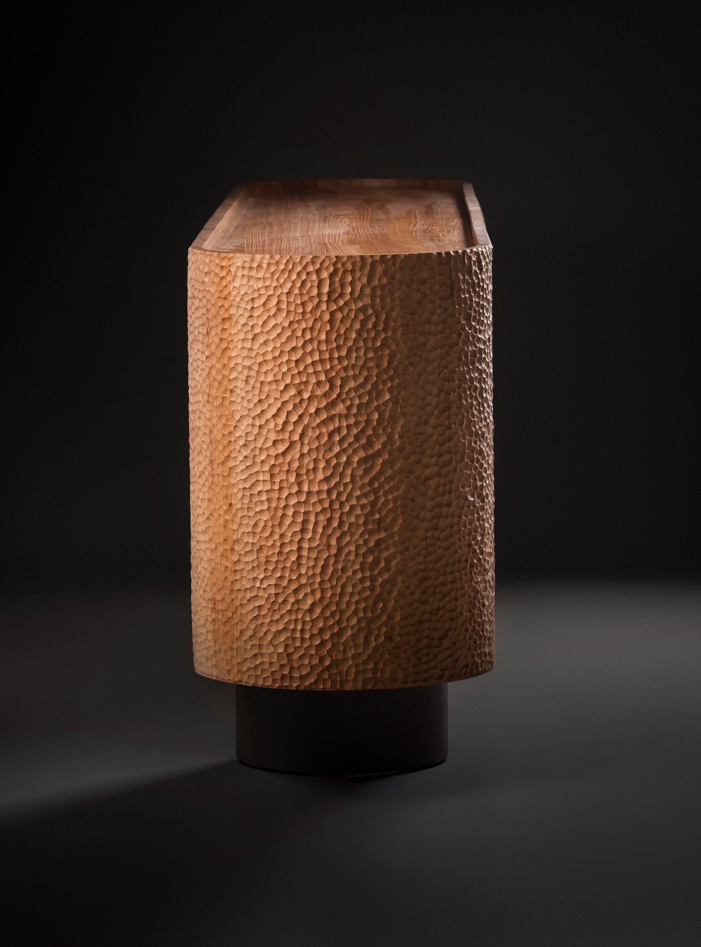 Arrimo de madera de olmo y acero Numa-3