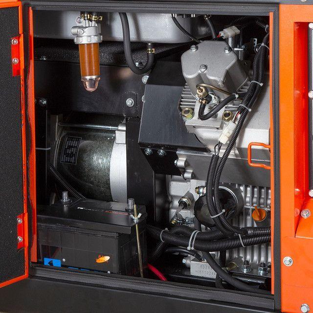 Generador Eléctrico Trif. Diesel 11.200W-4