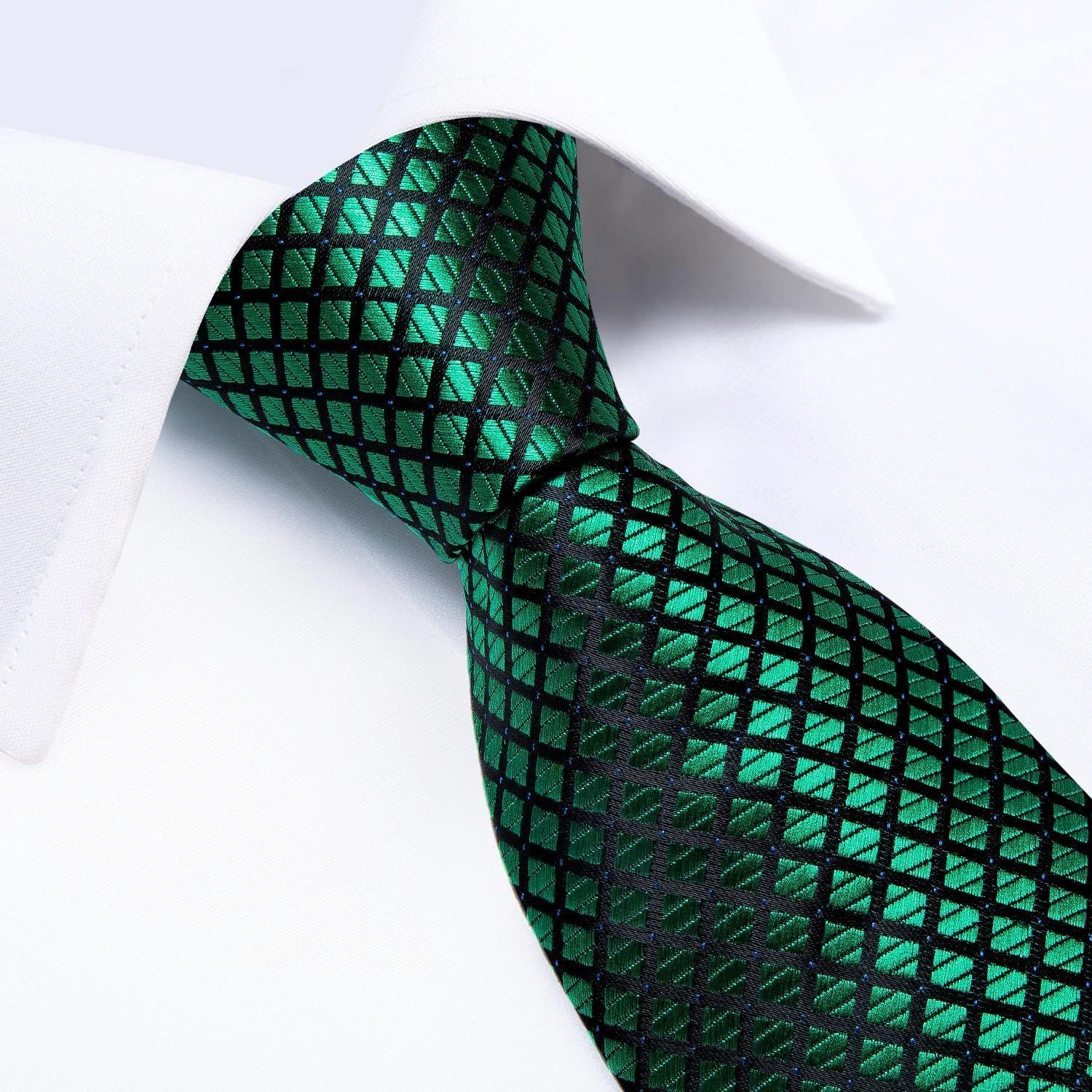 Corbata verde y negra seda hombre con paño y colleras Reptile-2
