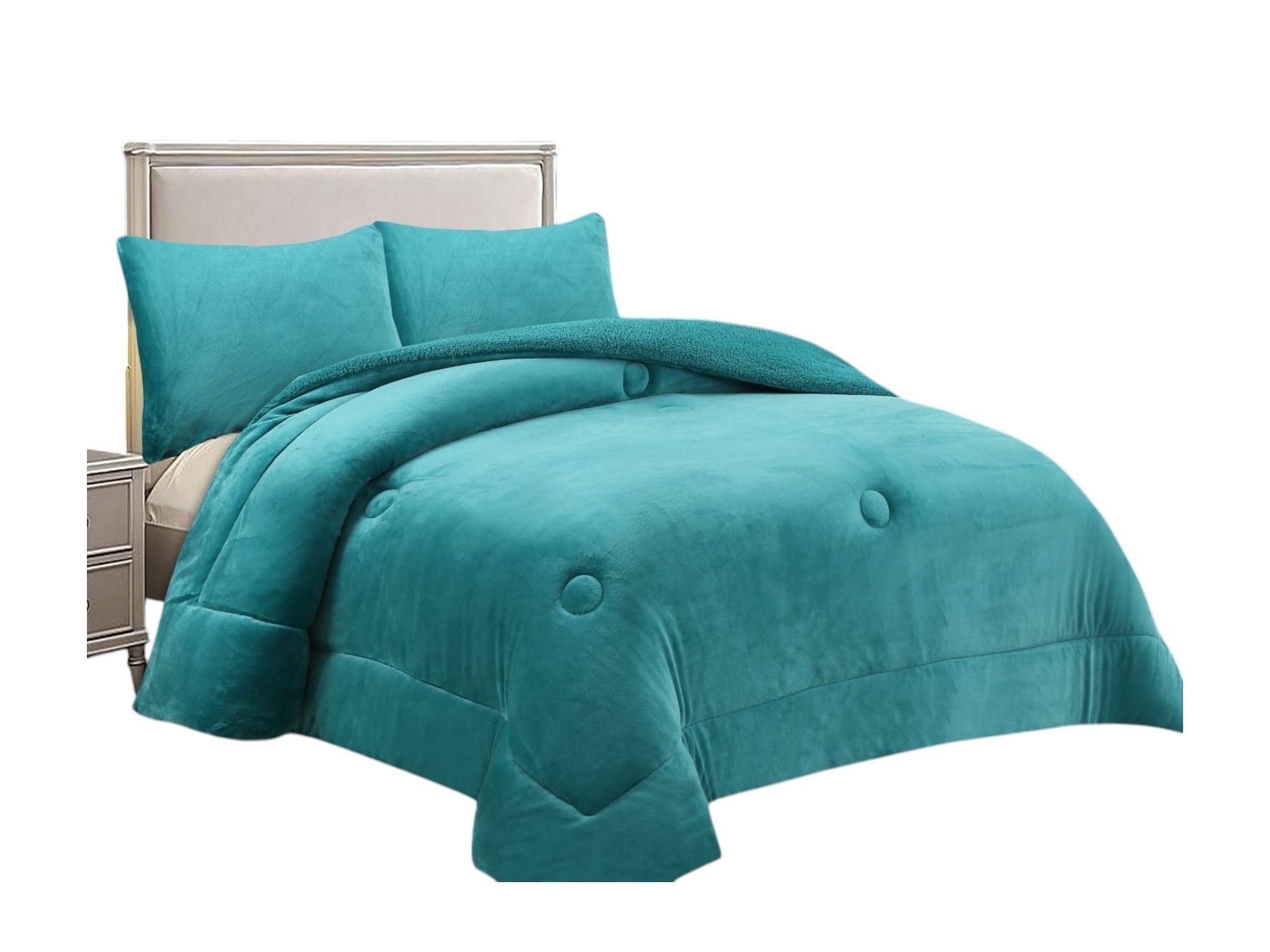 COBERTOR DE INVIERNO PLUSH LISO TAMAÑO KING.-0