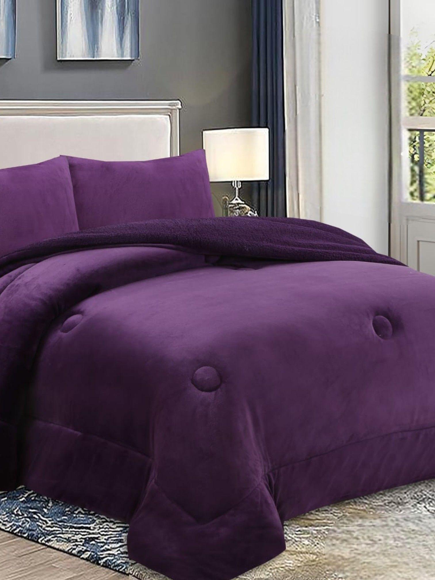 COBERTOR DE INVIERNO PLUSH LISO TAMAÑO KING MORADO.-1