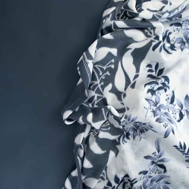 Sábanas Polar Composé 1.5 Plazas / Ramas Blanco Azul – Doral-2