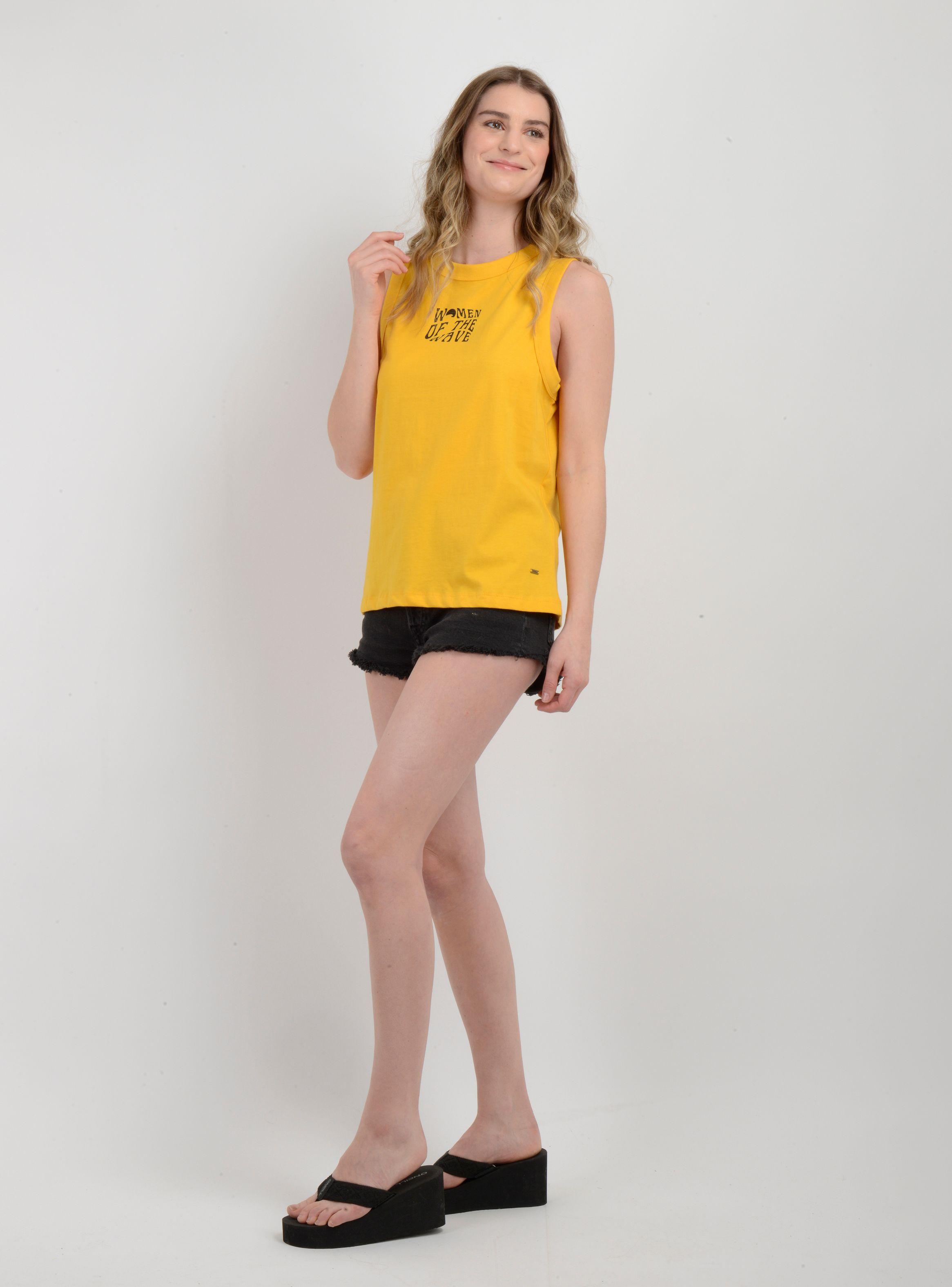 POLERA SIN MANGAS WOTW TANK AMARILLO-2