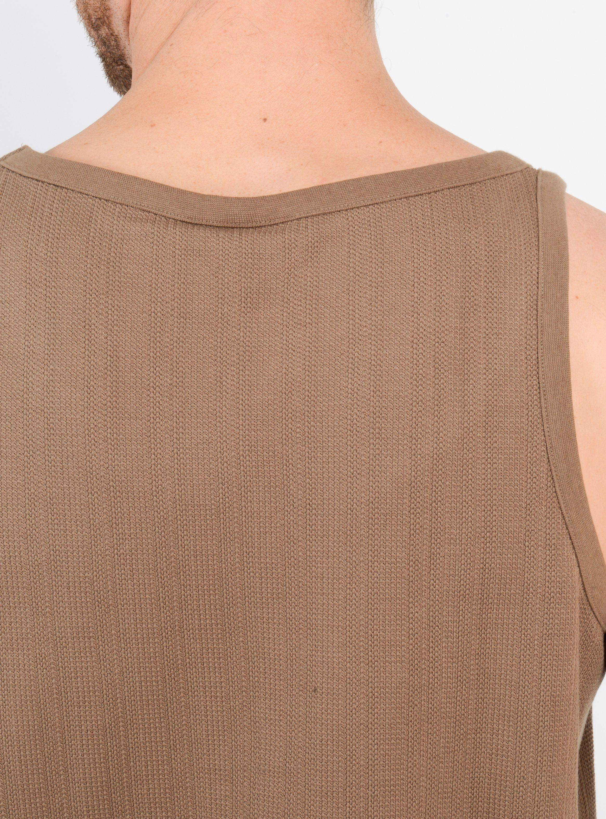 POLERA SIN MANGAS MYTHIC CAFÉ-5