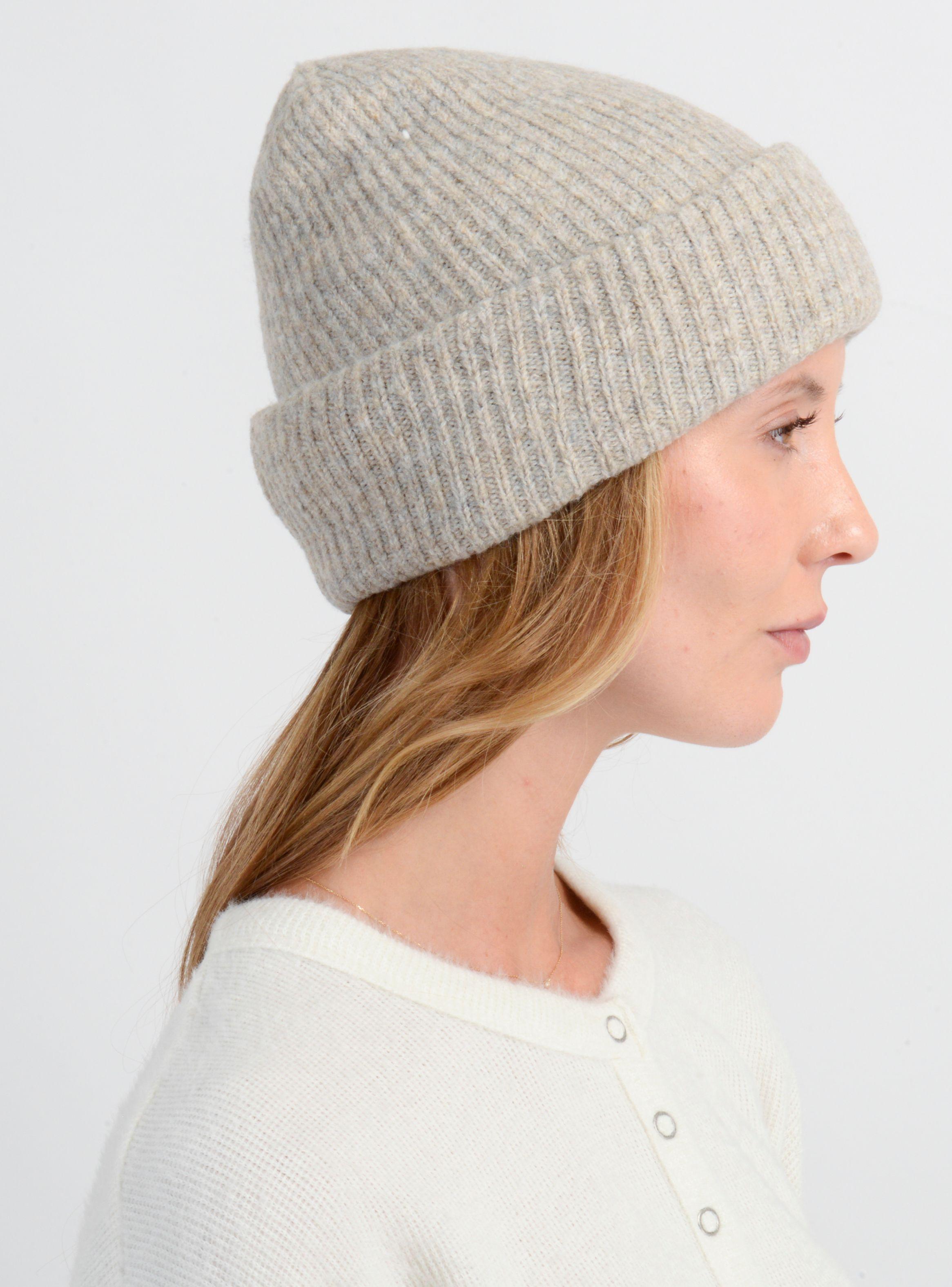 BEANIE FLORIS II CAFÉ CLARO-3