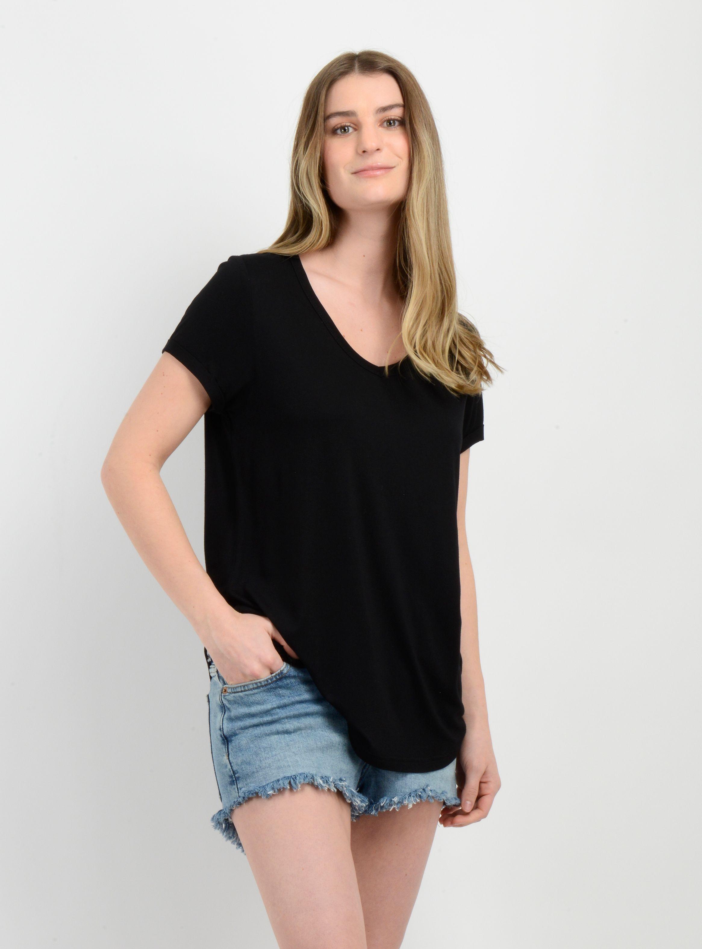 POLERA MANGA CORTA ESSENTIAL NEGRO-3
