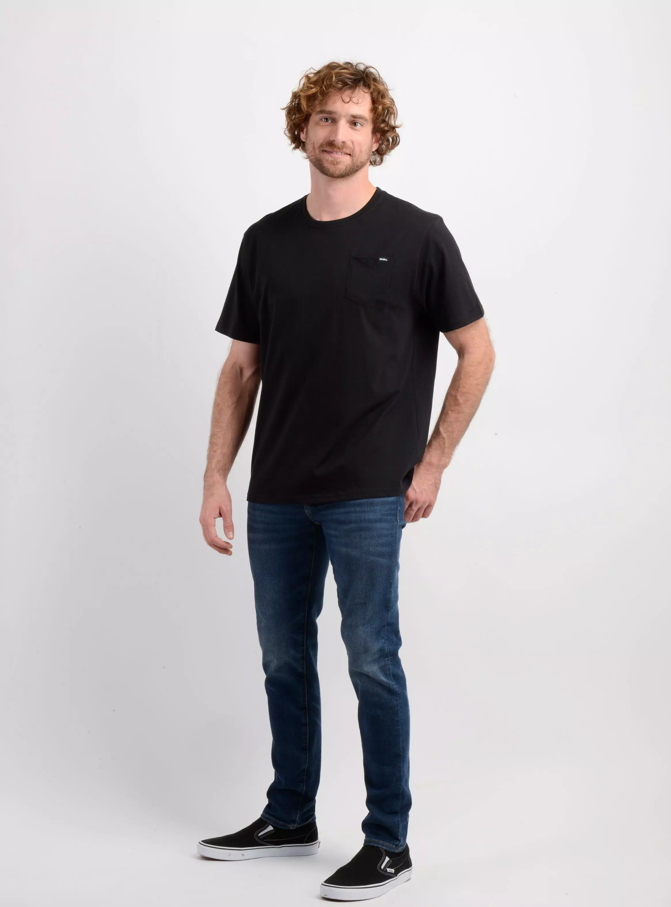 POLERA MANGA CORTA EAST CLIFF NEGRO-2