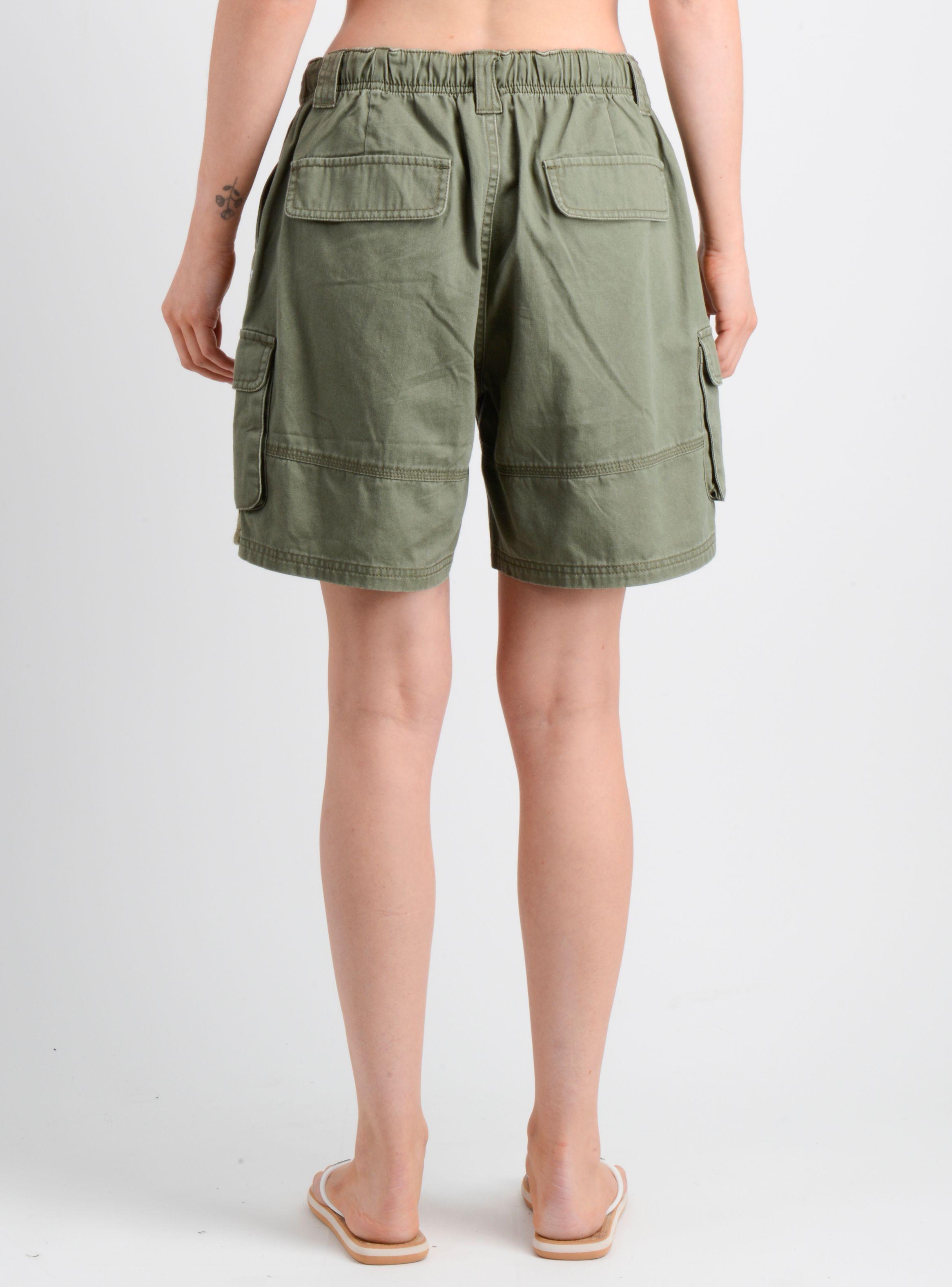 BERMUDA BASICO MILLER VERDE OSCURO-1