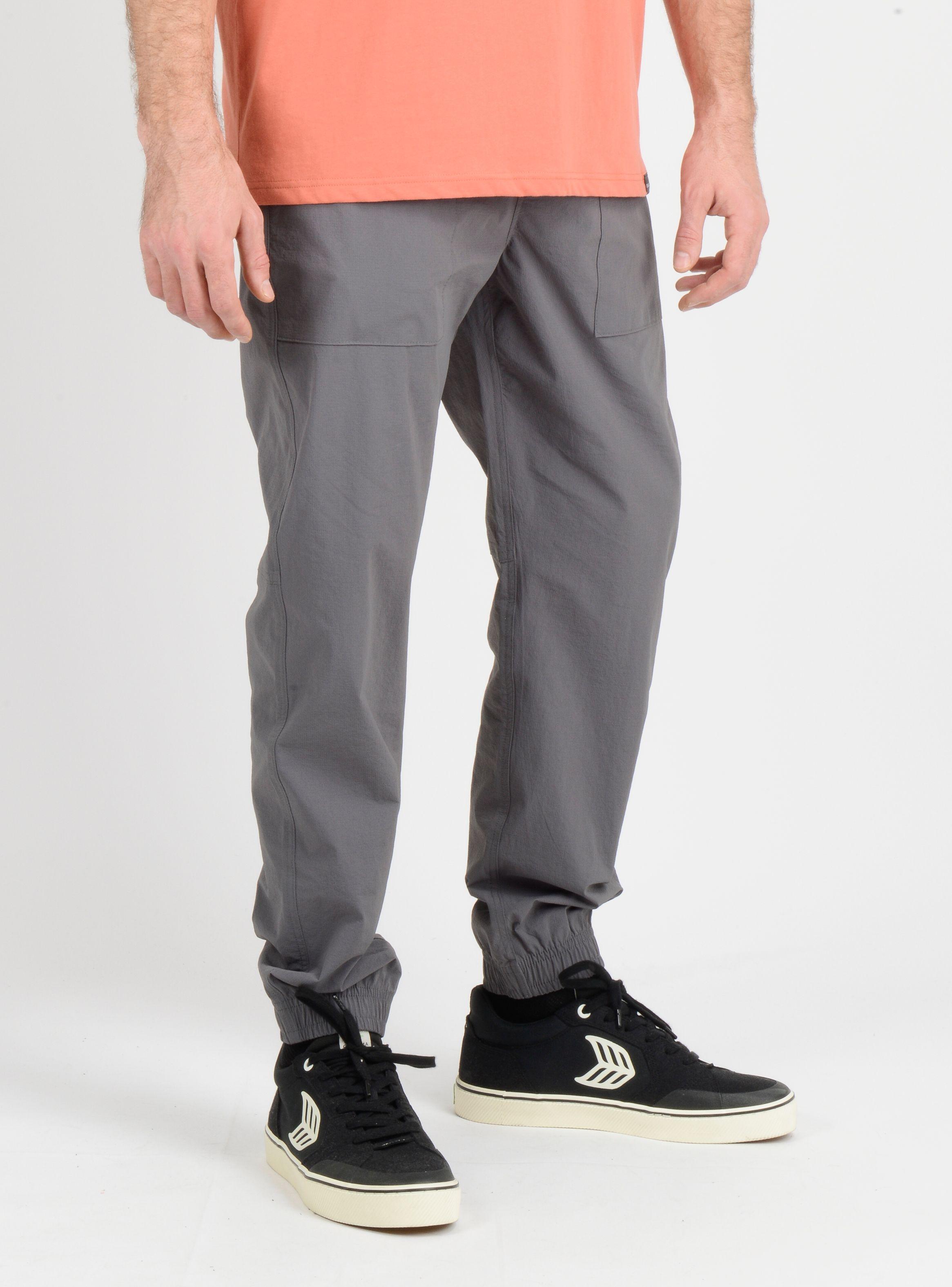 PANTALON MISSION TRVLR GRIS-4